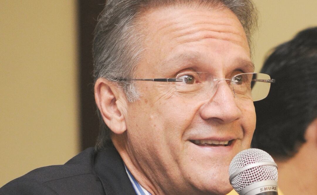 Candidatos comparten “hueso” a sus esposas