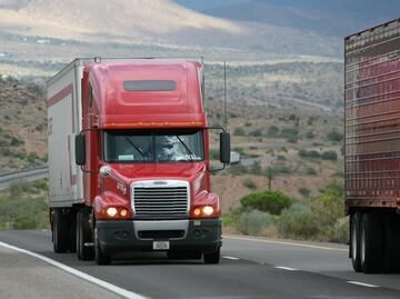 Comando arma atraco de película; roban camión con 33 toneladas de oro y plata cerca de Guadalajara