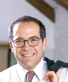 Priísmo blinda a gobernador de Colima