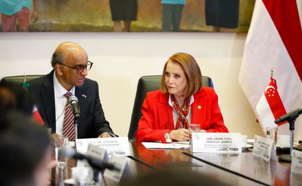 Laura Itzel Castillo recibió este lunes 1 de diciembre al presidente de Singapur, Tharman Shanmugaratnam, en la Vieja Casona de Xicoténcatl, sede alterna del Senado. Foto: Especial