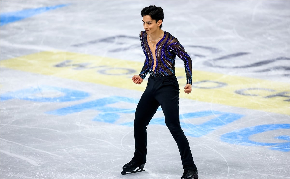 #OrgulloMexicano  ✨

⛸️ Donovan Carrillo brilla y clasifica a la final del Mundial de Patinaje Artístico de Praga