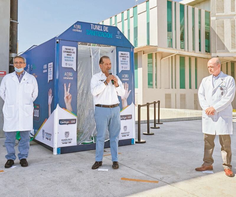 El gobernador Martín Orozco Sandoval precisó que la cabinas funcionarán durante el día y serán resguardadas en la noche para su óptimo servicio. Foto: Especial