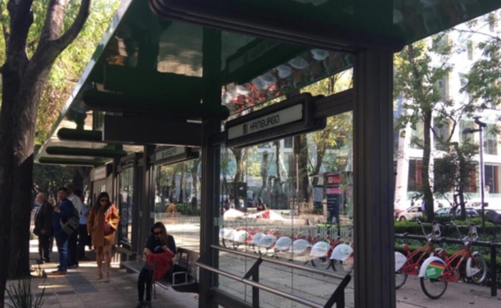 Siete estaciones del Metrobús resultaron dañadas durante marcha feminista 