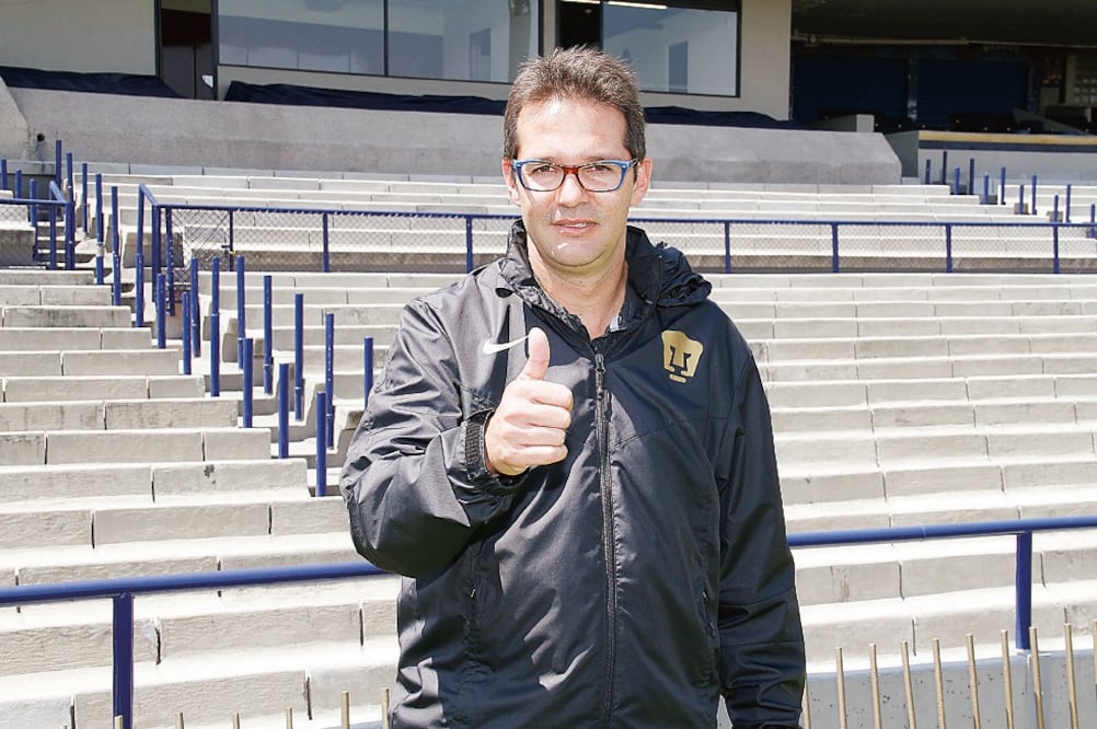 El vicepresidente deportivo de Pumas vive intensamente las finales (ÁLVARO PAULÍN. IMAGO7)