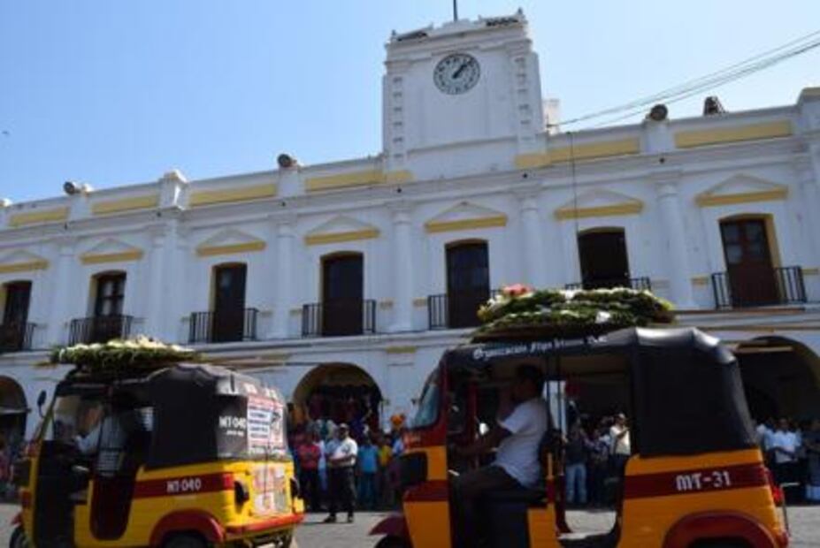 Despiden a ex alcalde de Juchitán que murió en accidente