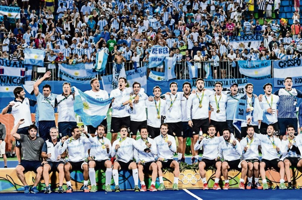 Los Leones, selección argentina de hockey sobre pasto, se llevaron el oro (LIU DAWEI. XINHUA)