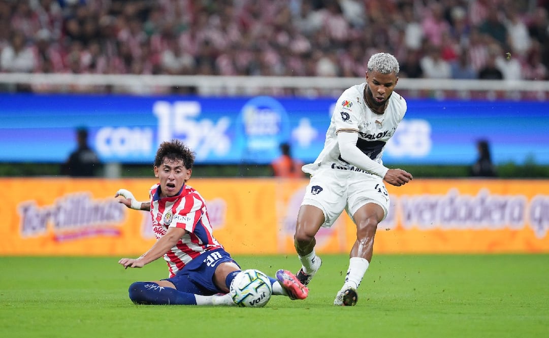 Pedro Vite en el partido ante Chivas Foto: Imago7