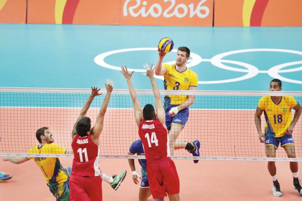 El conjunto tricolor tuvo un buen comienzo y se embolsó el primer set (IVAN STEPHENS. EL UNIVERSAL)