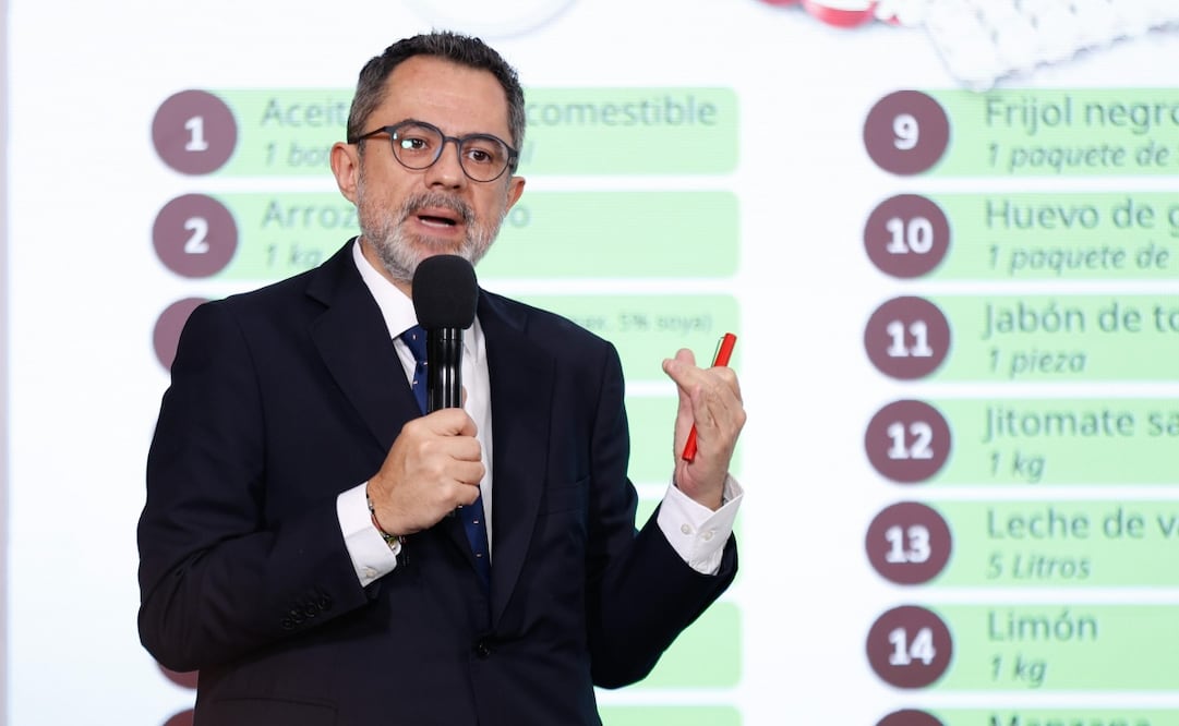 Iván Escalante, titular de la Profeco, en la mañanera del 14 de mayo de 2026. Foto: Diego Simón / EL UNIVERSAL