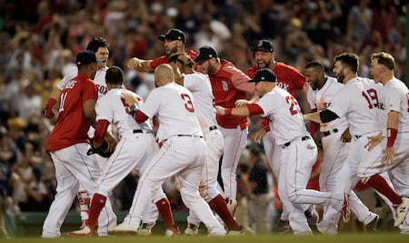 Red Sox barren a los Yankees