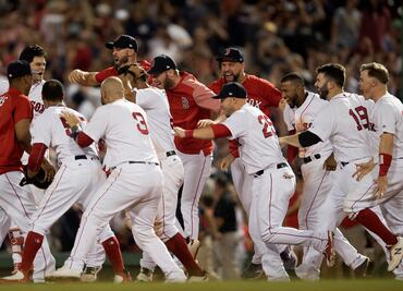 Red Sox barren a los Yankees