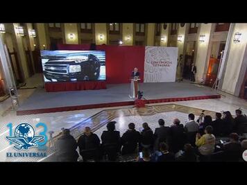 Anuncia AMLO "tianguis" para vender vehículos oficiales en Santa Lucía