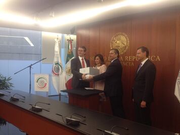 Llega paquete económico 2017 al Senado