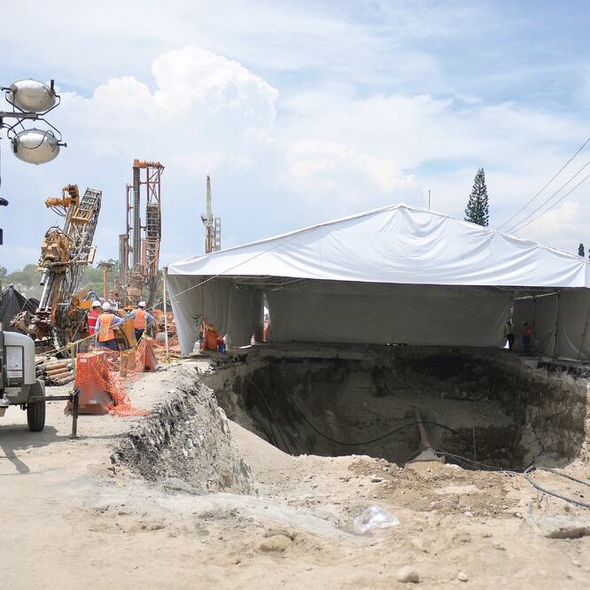 Colapso. En julio de 2017, un socavón en la autopista México-Cuernavaca dejó dos muertos. (ARCHIVO EL UNIVERSAL)