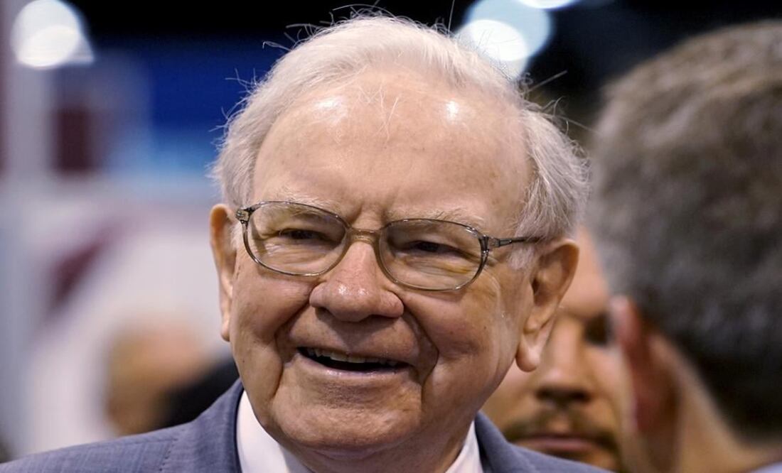 Warren Buffett compró 120 millones de acciones de Apple