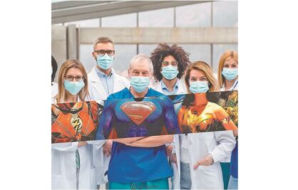 “Los verdaderos héroes no llevan capa”; se inspiran en médicos y enfermeras