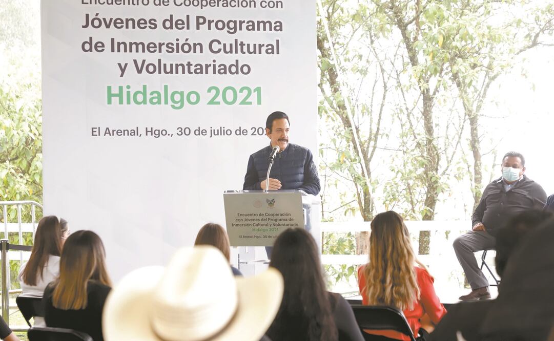 Omar Fayad considera que el Programa de Inmersión Cultural y Voluntariado 2021 debe ser una herramienta de vinculación social. Foto: ESPECIAL