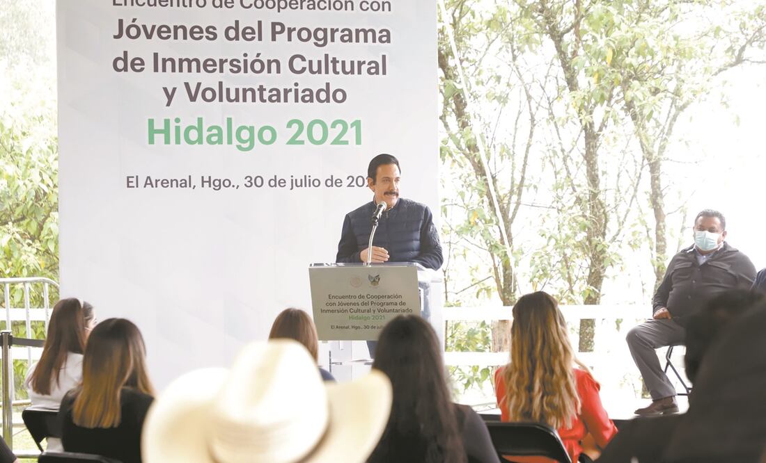 Omar Fayad considera que el Programa de Inmersión Cultural y Voluntariado 2021 debe ser una herramienta de vinculación social. Foto: ESPECIAL