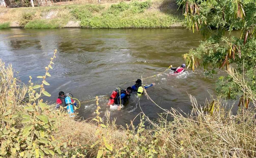Intensifican búsqueda de niño de 9 años en canal de El Alto del Coyote, Culiacán; brigadas recorren 8 km.
Foto: Especial
