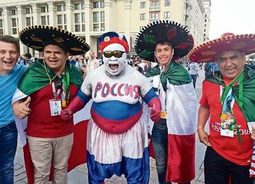 Mexicanos siguen de fiesta en Moscú
