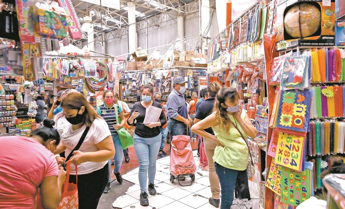 Los ingresos por suministro de bienes y servicios de los comercios al por menor observaron una baja mensual de 0.4% en agosto pasado, luego de registrar una baja de 0.1% en julio. Foto: Archivo EL UNIVERSAL