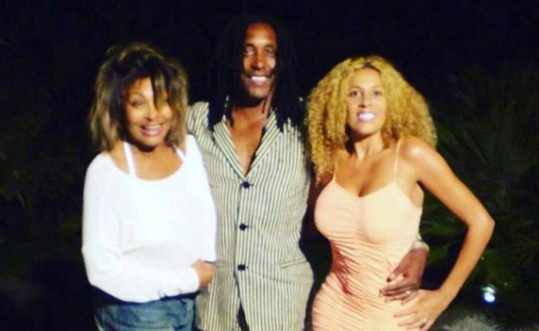Instagram Afida Turner.