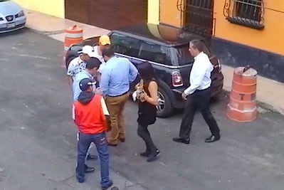 En 8 segundos asaltan a 4 personas en calles de Tacuba