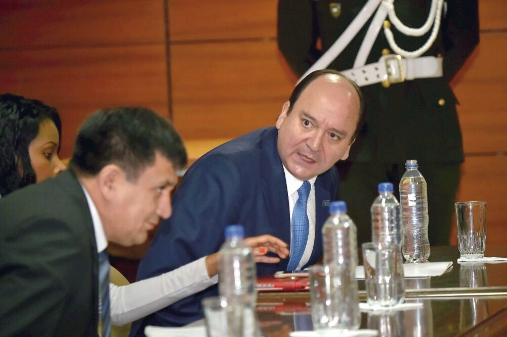 El fiscal Carlos Baca solicitó al juez de la Corte Nacional de Justicia la prisió n preventiva para el vicepresidente ecuatoriano, Jorge Glas (RODRIGO BUENDIA. AFP)
