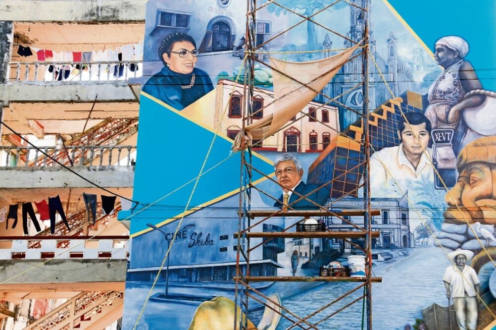 Otros personajes que aparecen en la obra son Juanita la pastelera, la cabeza olmeca y el lanchero. (LUMA LÓPEZ. EL UNIVERSAL)