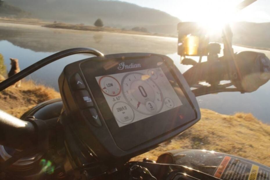 Indian FTR 1200 S, rodando con estilo