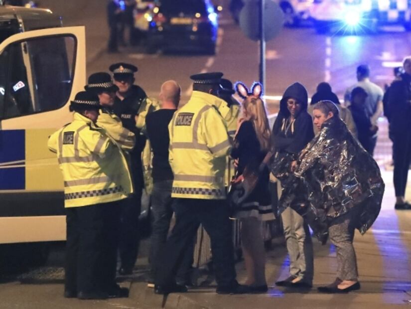 Ariana Grande envía regalos navideños a hospitales de Manchester, tras cinco años del atentado terrorista