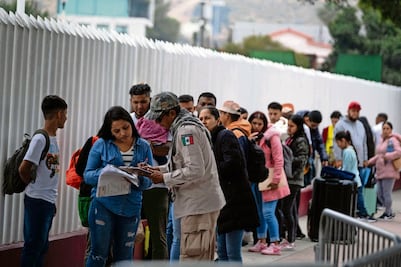 Administración de AMLO registra ingreso de 185 millones de migrantes regulares en México; INM autoriza estancia de 1.7 millones