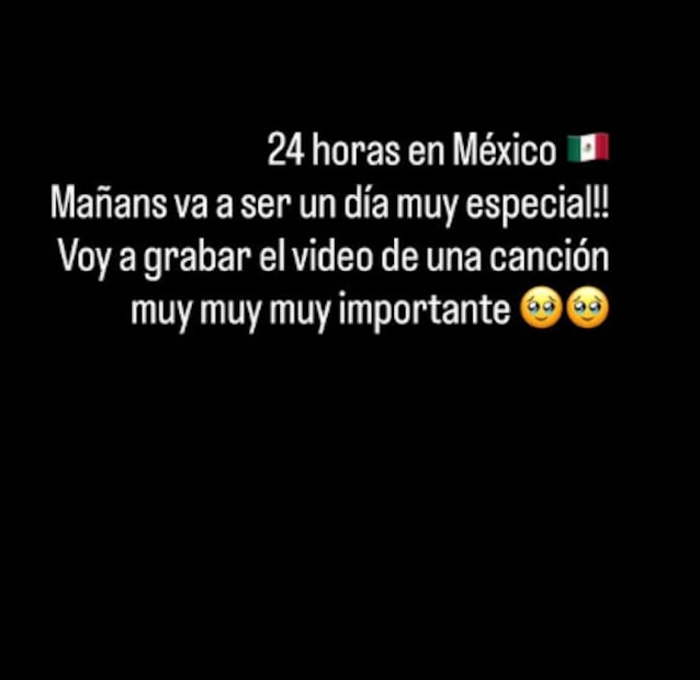 Belinda está en México y sorprende a sus fans.