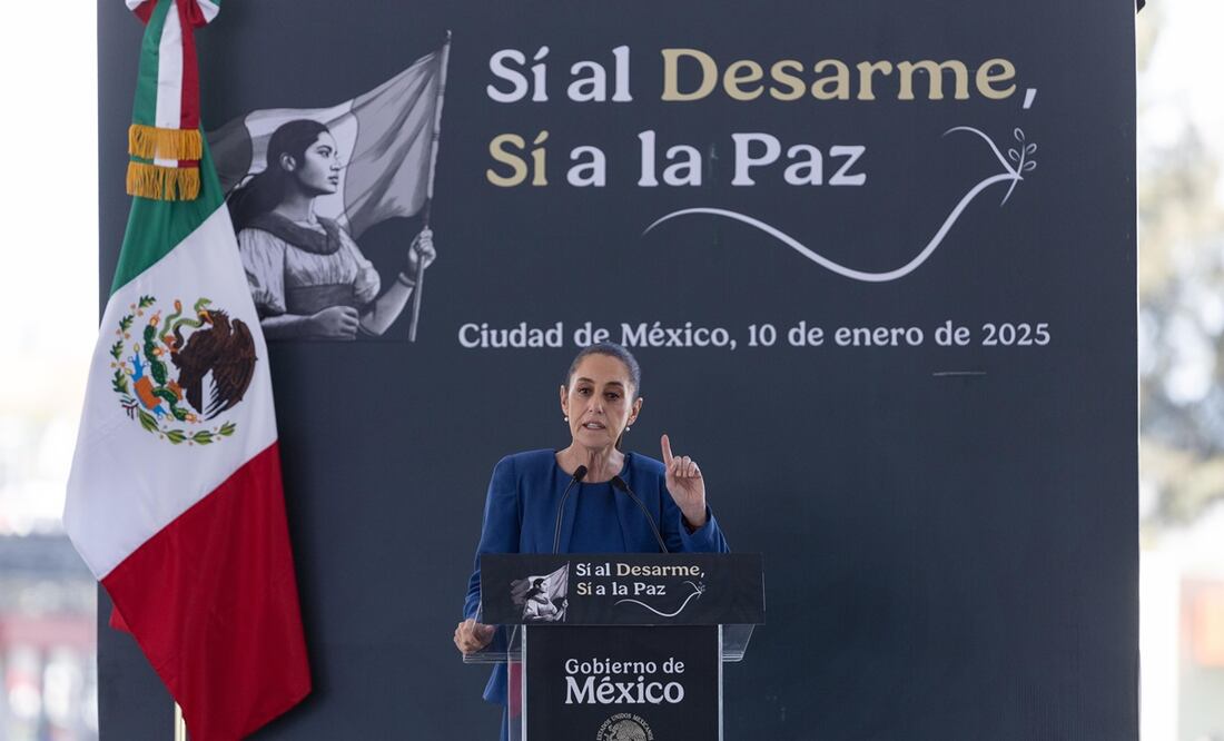 La presidenta Claudia Sheinbaum Pardo encabeza el arranque del programa de canje de armas `Sí al Desarme, Sí a la Paz´, en la Basílica de Guadalupe, en la Ciudad de México. Foto Hugo Salvador: EL UNIVERSAL