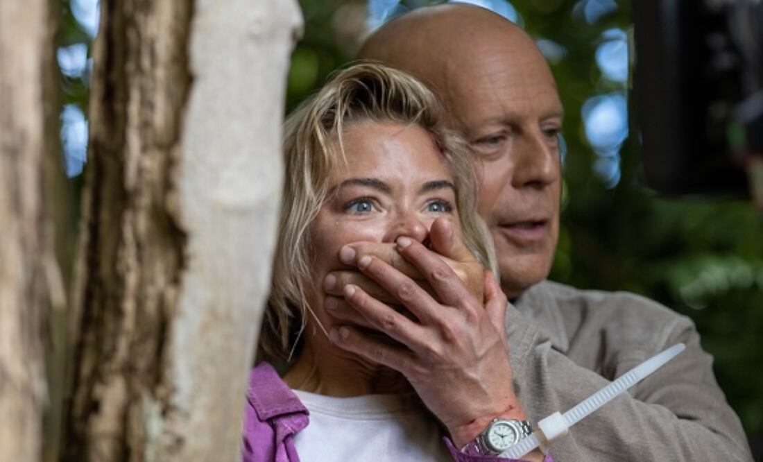 "Fuera de la justicia". Fuente: Twitter @arrowinthehead