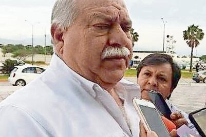 Otra renuncia en gabinete de Cabeza de Vaca