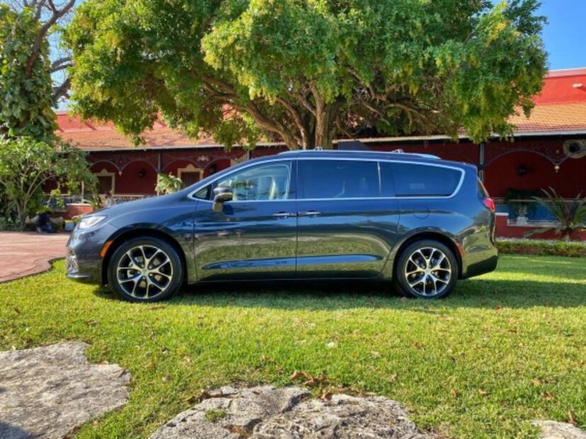 Chrysler Pacifica 2021, excelencia para toda la familia