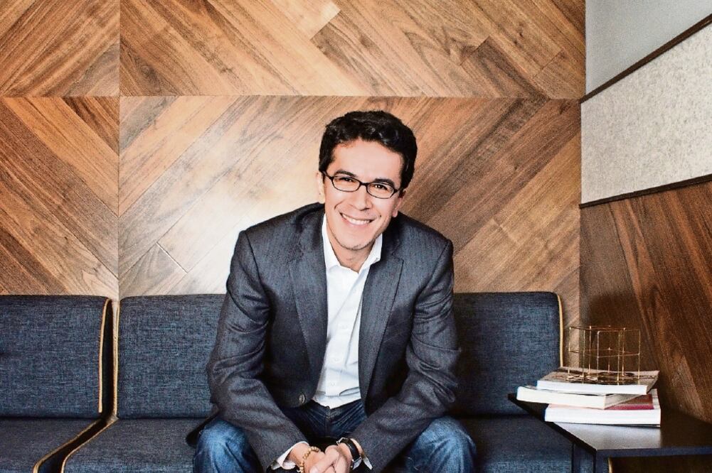 Ángel Terral, director de Airbnb México, dijo que las experiencias democratizan el turismo y permite que cualquier persona sea emprendedora en el sector. Foto: CORTESÍA