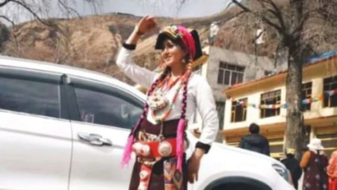 Ejecutan a hombre que quemó viva a influencer china mientras transmitía en redes sociales 