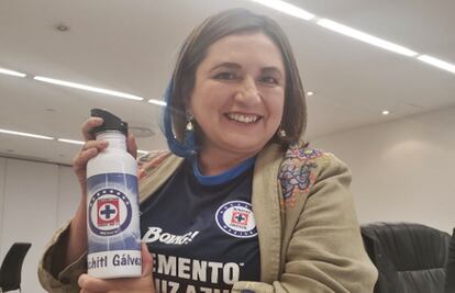 Xóchitl Gálvez pide a los Reyes Magos hacer campeón a Cruz Azul