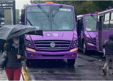 “Un chipi chipi que congela los huesos”, capitalinos describen la llegada del quinto Frente Frío; pronostican bajas temperaturas y lluvia en la CDMX