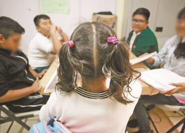 Dejan escuela 2.1 millones de mujeres por virus