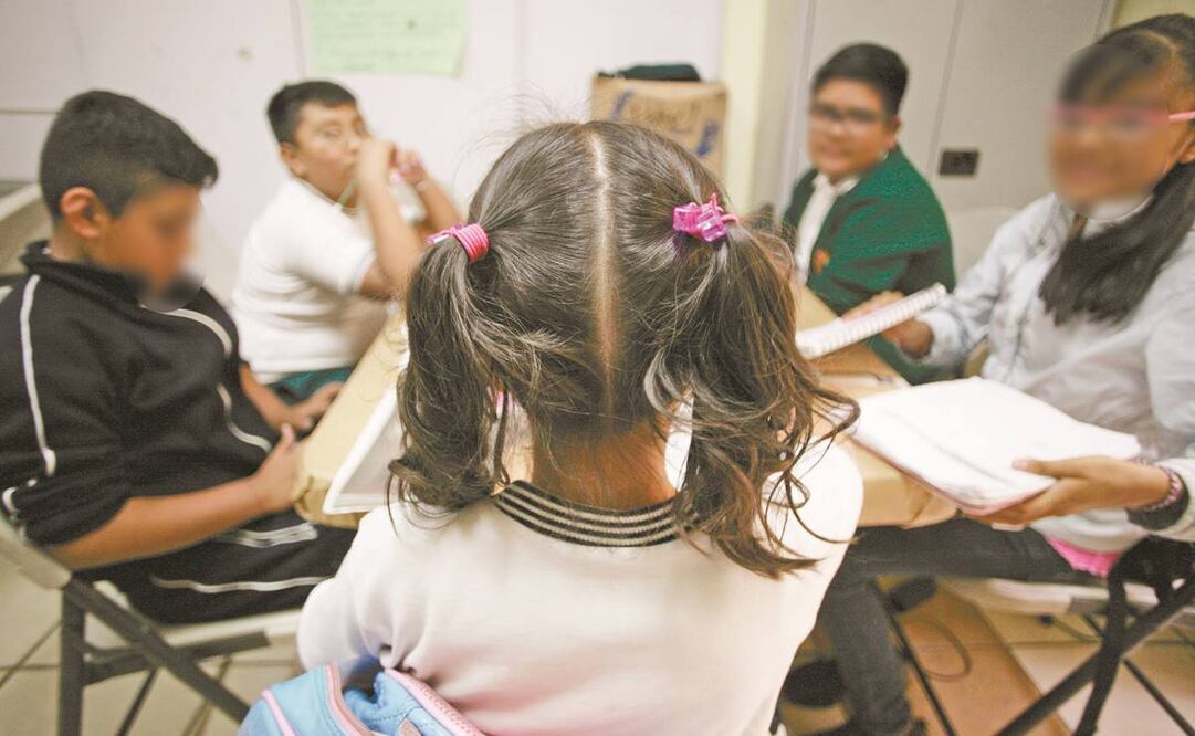 Las mujeres han abandonado la escuela, entre otros factores, porque sus padres les piden ayudar en cuestiones del hogar, lo que es criticado por organismos internacionales. Foto: ARCHIVO EL UNIVERSAL
