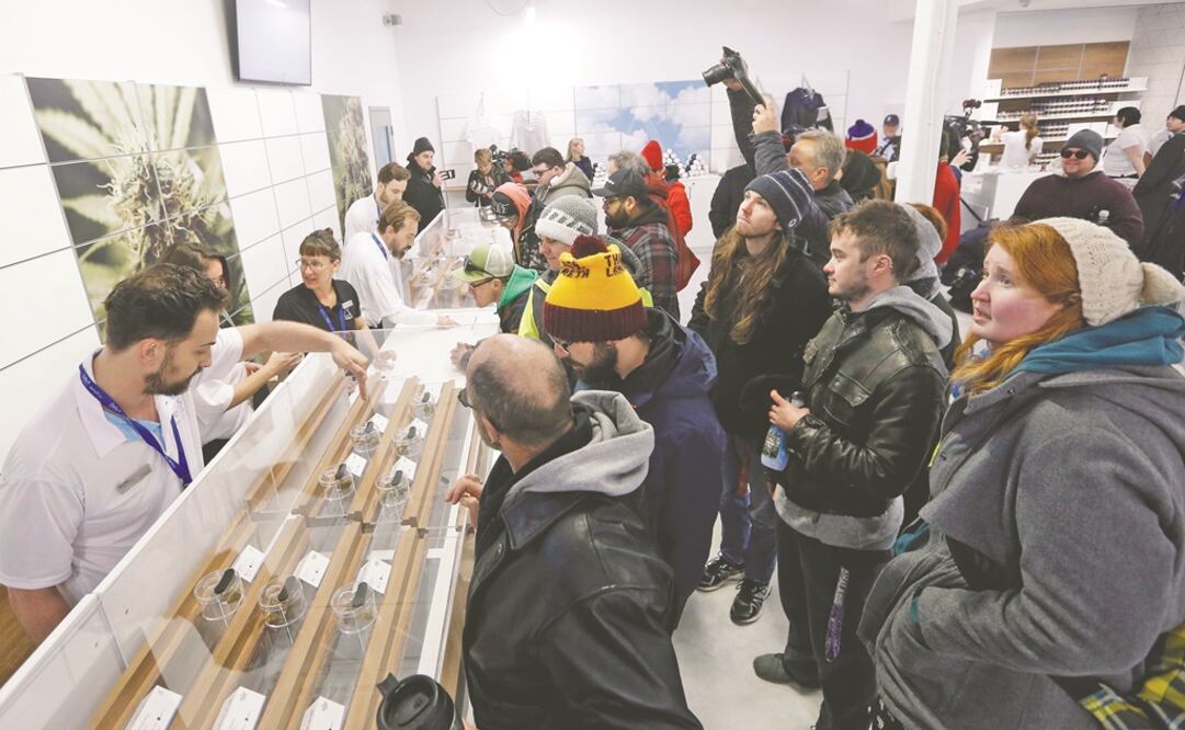 El texto será un cambio importante para el estado del oeste de Estados Unidos, que legalizó en 2016 el uso recreativo del cannabis pero donde los dispensarios siguen siendo marginales respecto al mercado negro. Foto: AP/Archivo