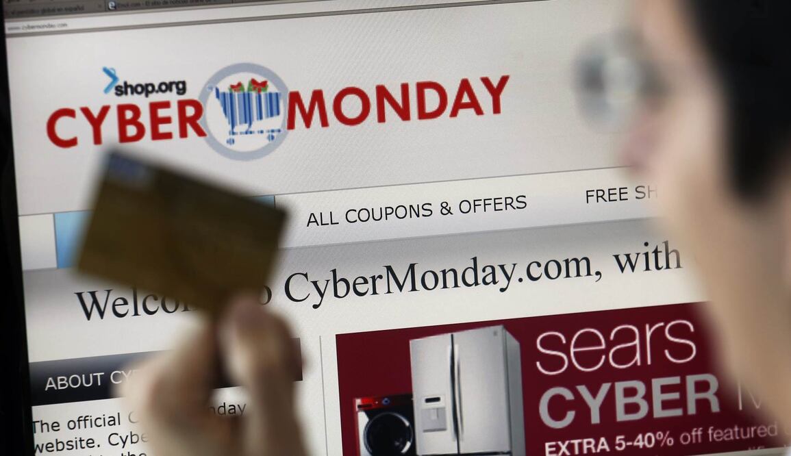 La gente cada vez le pierde más el miedo a comprar en línea. Es una industria que está creciendo a dos dígitos desde hace varios años y la tendencia es que continúe así (ARCHIVO / EFE)