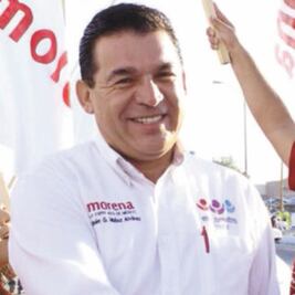 Alcalde quiere poner toboganes... en bellezas naturales