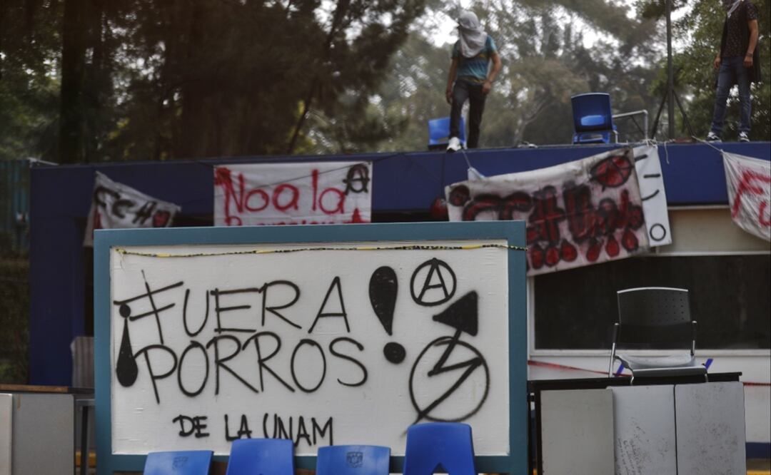 Estudiantes reiteraron la invitación a la marcha que se realizará este lunes 3 de septiembre, la cual iniciará las 11:00 horas del CCH Azcapotzalco rumbo a La Bombilla. Foto: Irvin Olivares/EL UNIVERSAL