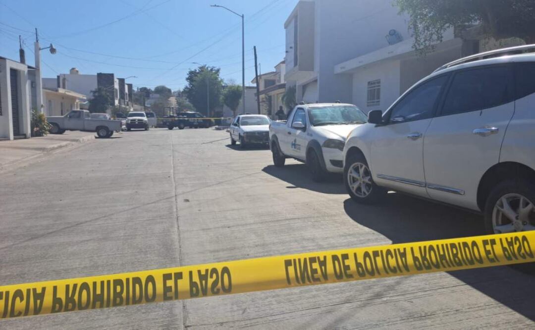 Casa de dos pisos baleada en la calle Carlos Chávez de la colonia Lázaro Cárdenas, en Culiacán, Sinaloa (23/05/2025). Foto: Cortesía