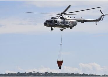 FOTOS: Así es el helicóptero Mi-17 de la Marina que aterrizó de emergencia por choque con cables de CFE