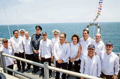 Destaca EPN labor de Marina en el país